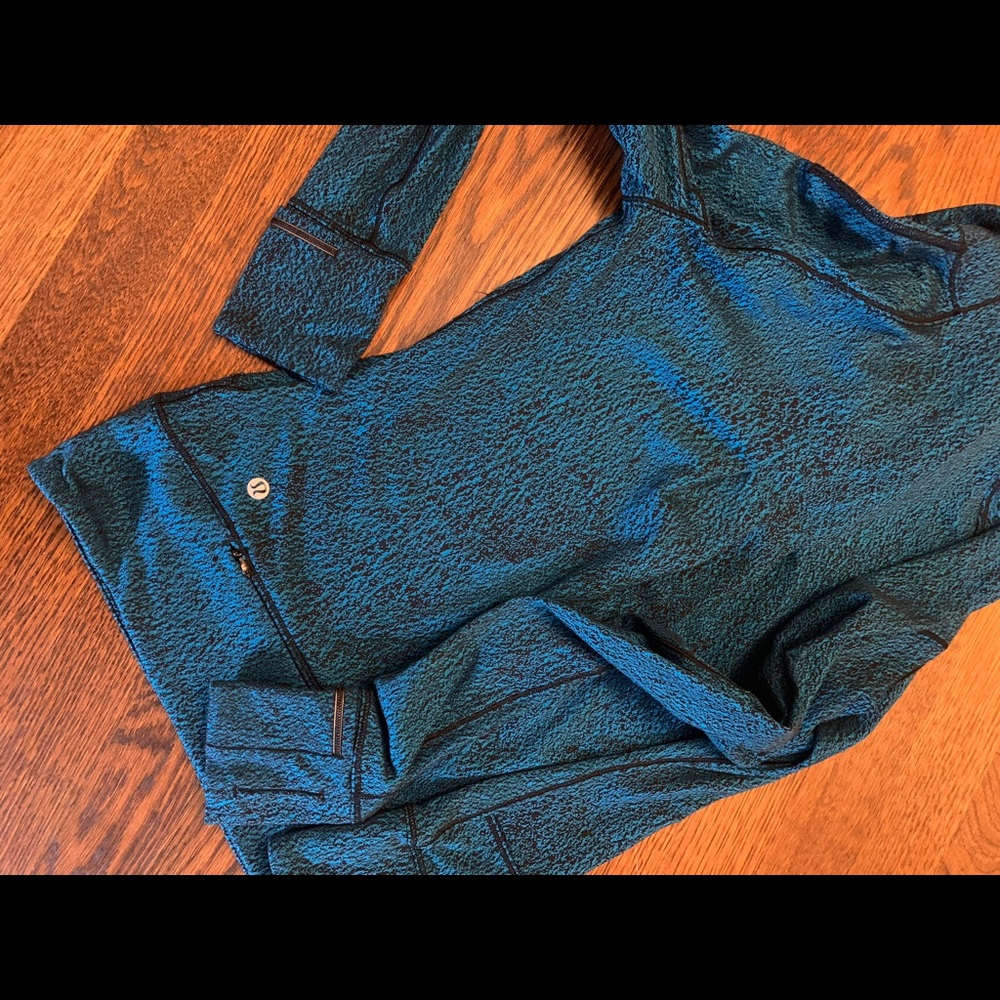 LULULEMON 1/4 ZIP